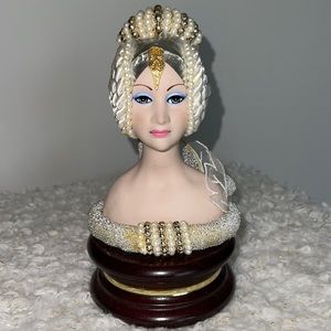 Marin Chiclana vintage porcelain. Doll bust